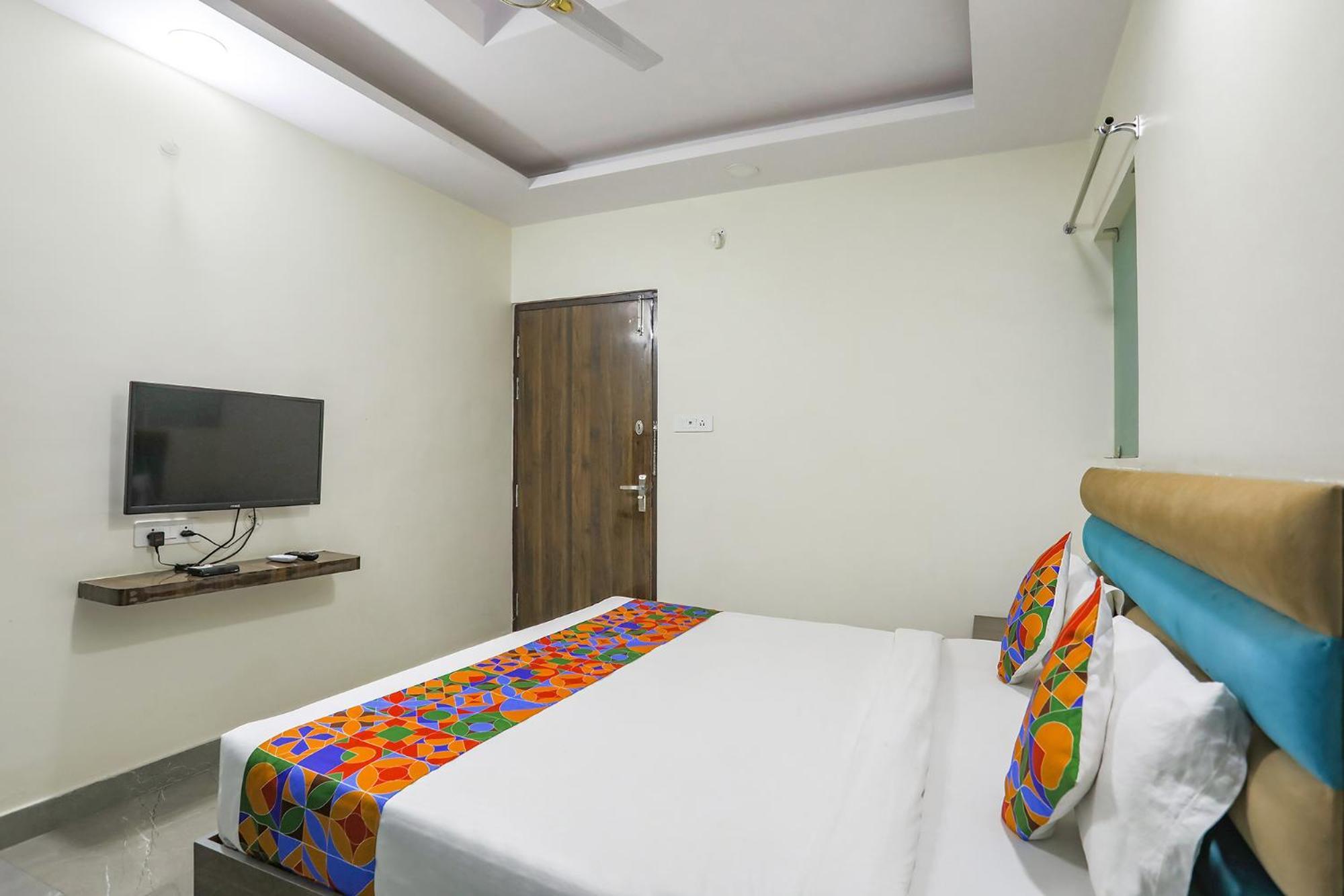 Fabhotel Sm Palace Chinhat Exteriér fotografie